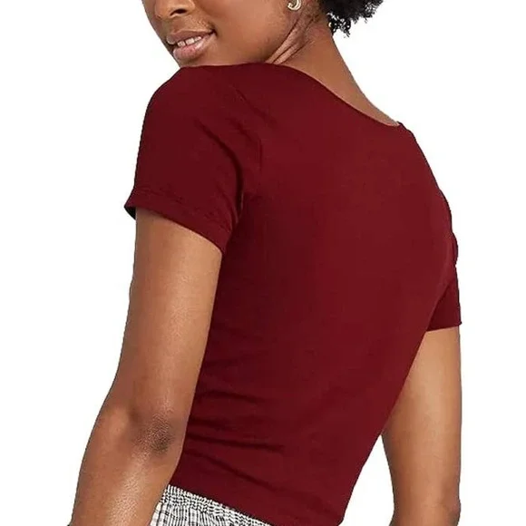 Case of 24 Wild Fable Women's Short Sleeve V-Neck Cropped T-Shirt - (Berry Maroon, Medium)